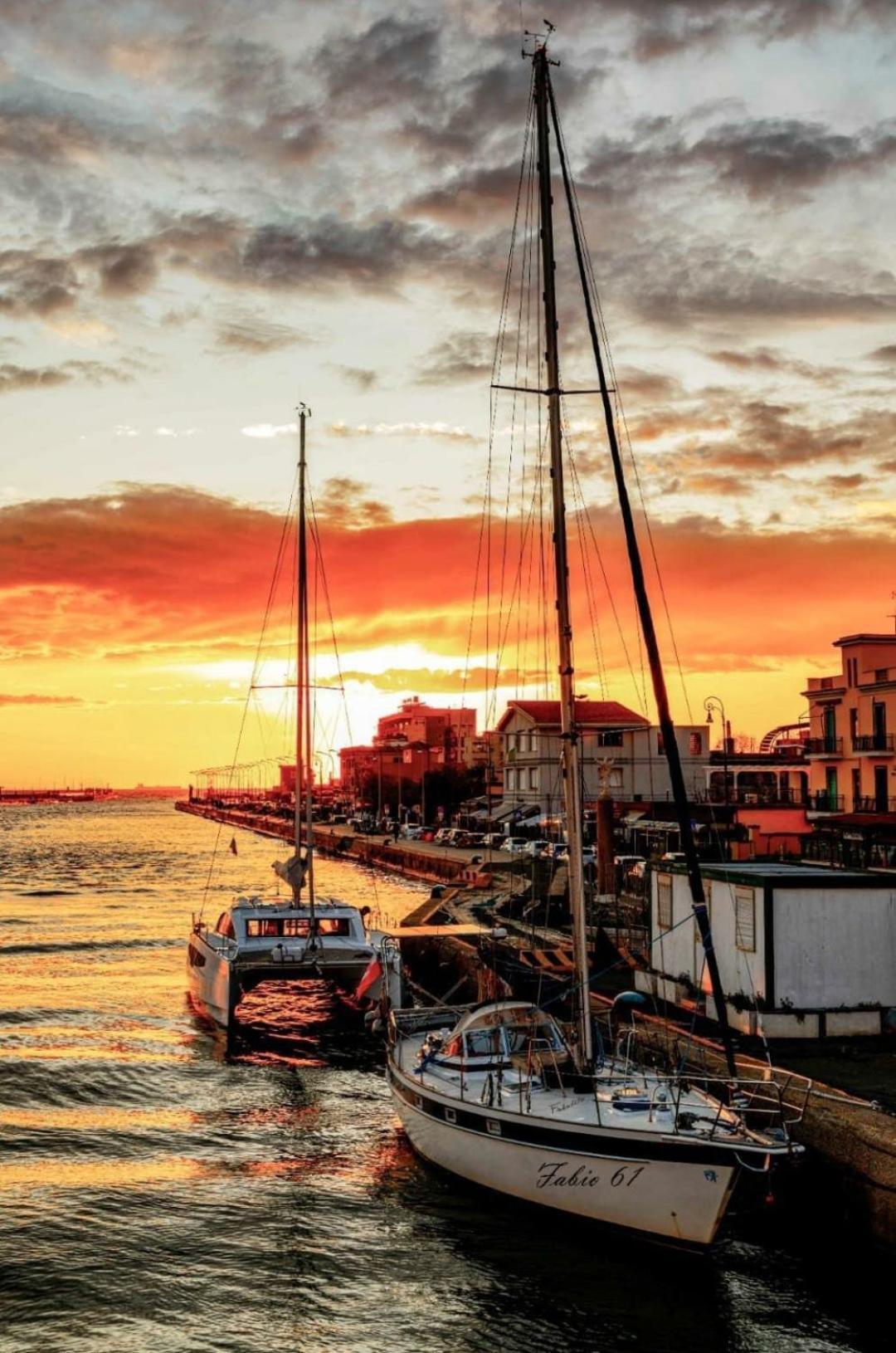 Sunset Beach فيوميتشينو المظهر الخارجي الصورة